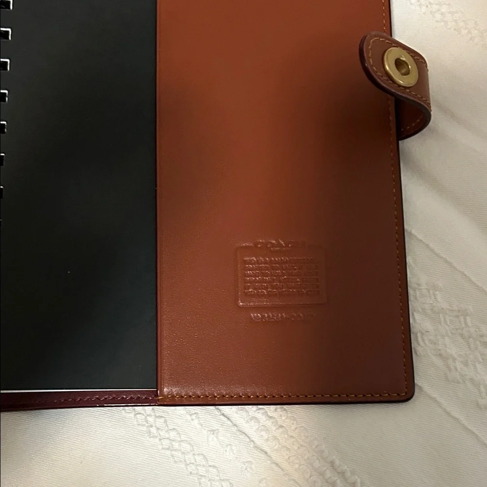 Coach Notebook in Signature Canvas with the Holiday Train motif - Picture 4 of 8
